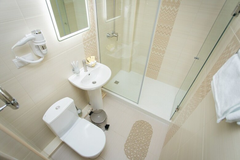Hotel Alfa Plyus