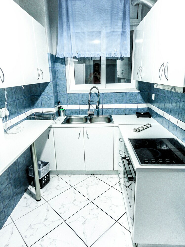 Cozy 2-bedroom Apartment Near Acropolis