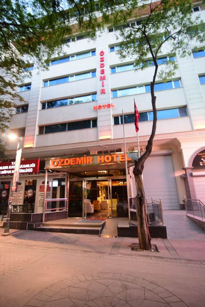 �zdemir Palas Hotel