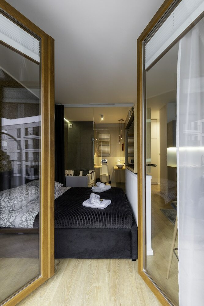 Aparthotel Jacuzzi Glass-house Central Station