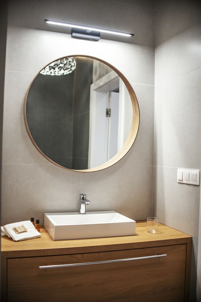 Aparthotel Jacuzzi Glass-house Central Station