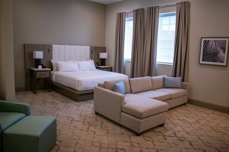 Grand Centennial Hotel - Gulfport