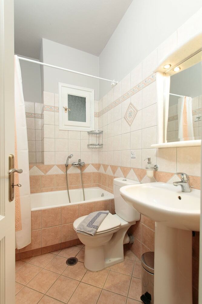 Apartamentos Erato Inn