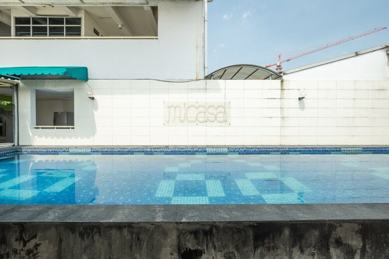 Hostal Oyo 818 Micasa Residence