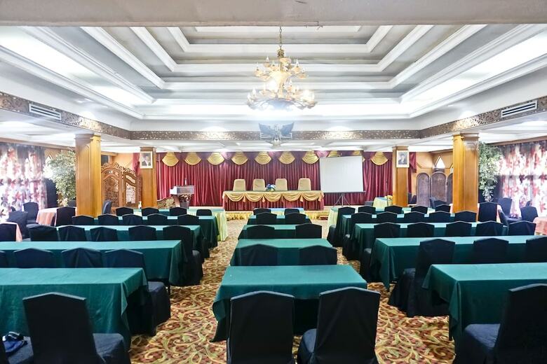 Oyo 805 Hotel Dyan Graha