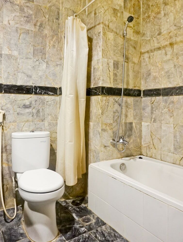 Oyo 805 Hotel Dyan Graha