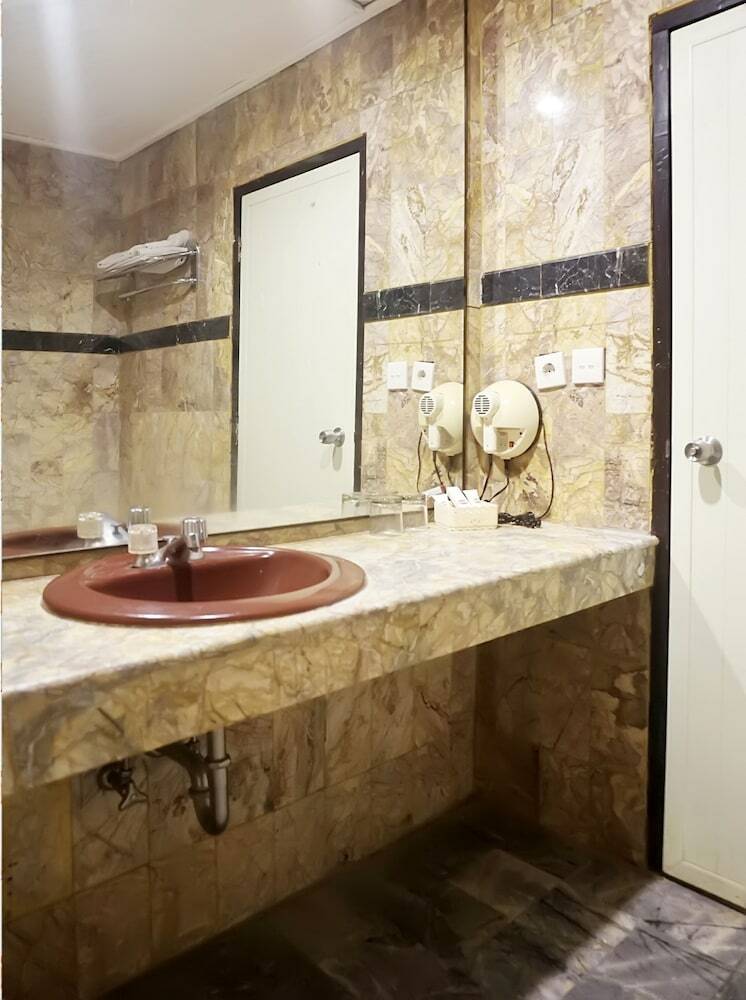 Oyo 805 Hotel Dyan Graha