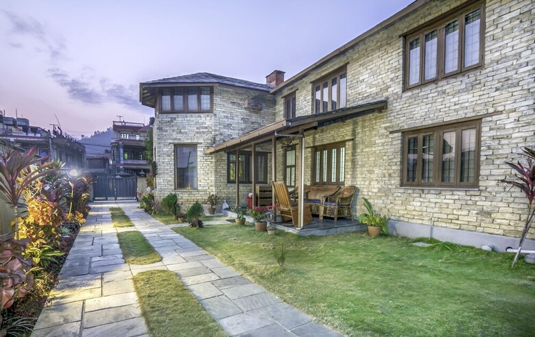 Apartamentos The Pipal Tree Bed And Breakfast Pokhara