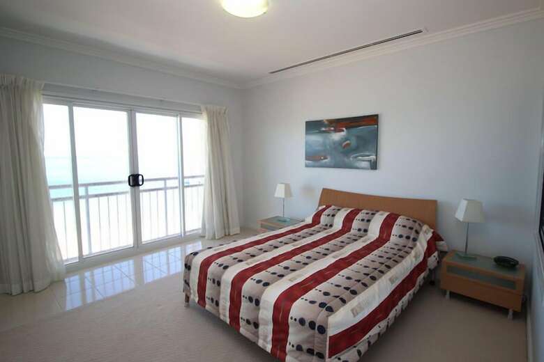 Apartamentos Deep Blue 13