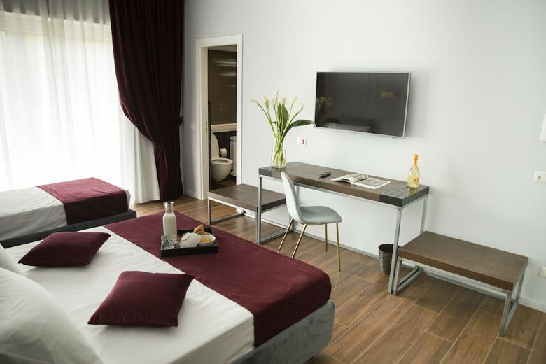 Bed & Breakfast Unicum Roma Suites