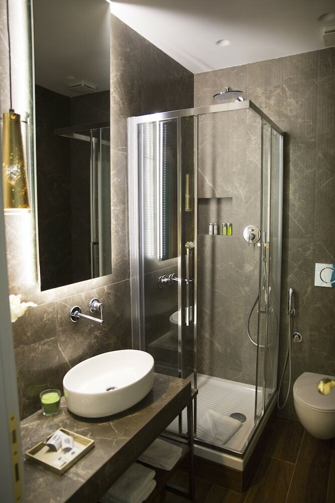 Bed & Breakfast Unicum Roma Suites