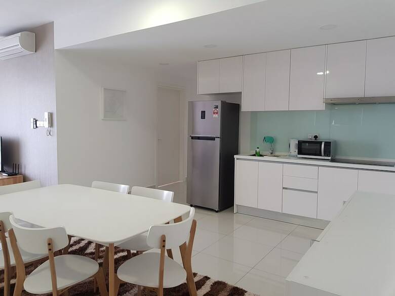 Apartamentos Skyview Teega @ Puteri Harbour