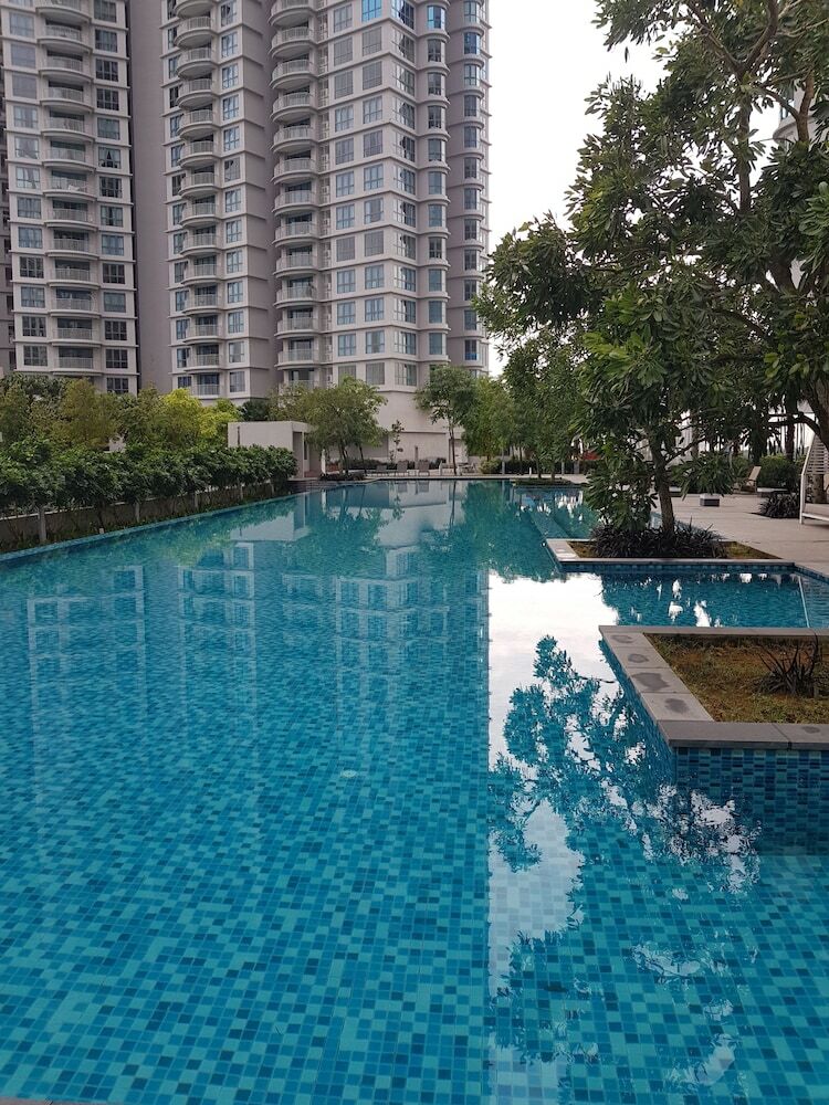Apartamentos Skyview Teega @ Puteri Harbour