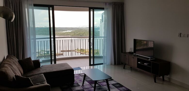 Apartamentos Skyview Teega @ Puteri Harbour