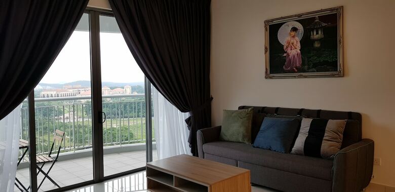 Apartamentos Skyview Teega @ Puteri Harbour