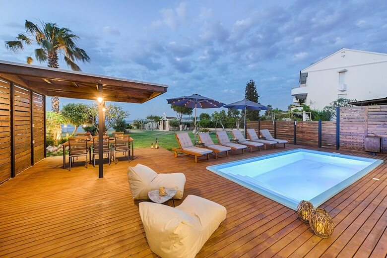 Villa Nastazia Luxury Beach House