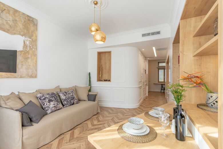 Chandakos 8 Design Apartments
