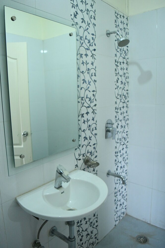 Hotel Ganga Darshanam Guest House