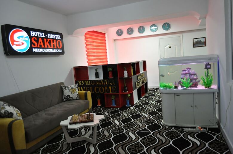 Hostal Sakho Hotel - Hostel