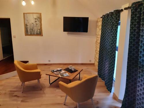 Hostal La Cotini�re