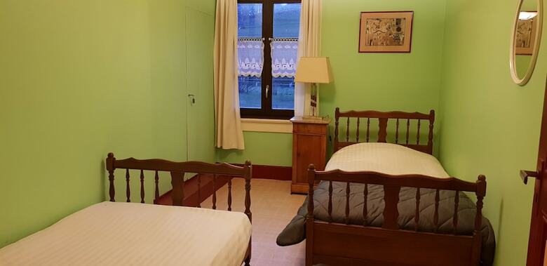 Hostal Domaine Des Brimbelles Hostel