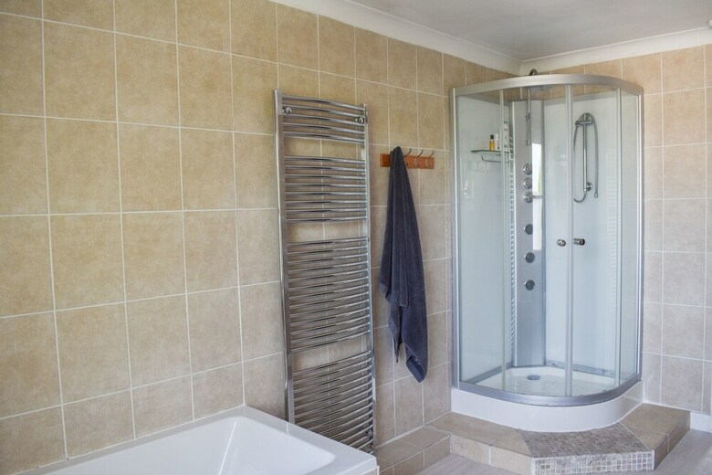 Spacious 3 Bedroom Hove Apartment