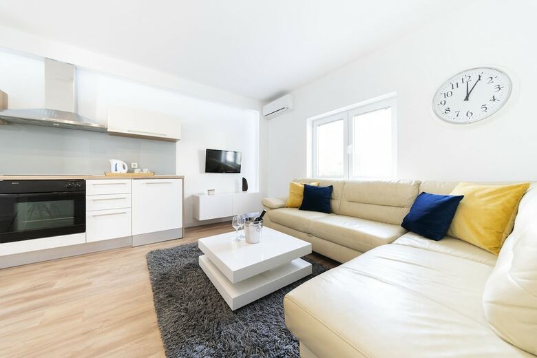 Holiday Home Apartments Bellamare