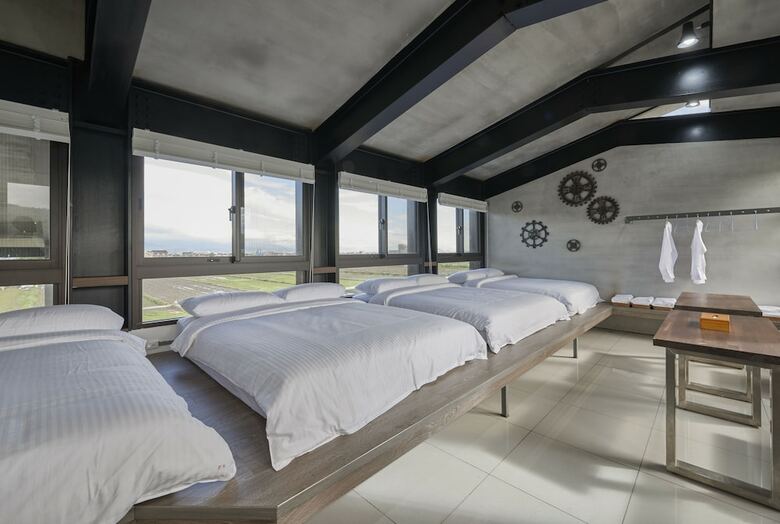 Hotel Enjoy Sanheyuan