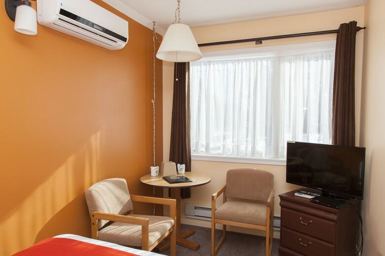 Hotel Robin Hood And Suites