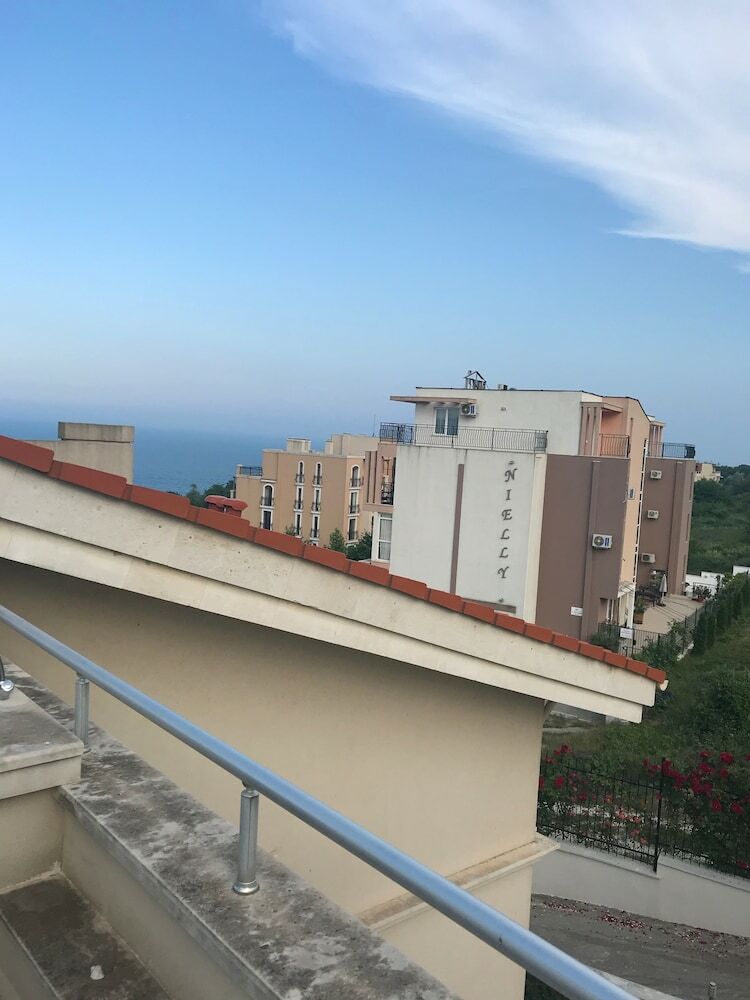 Sun Village