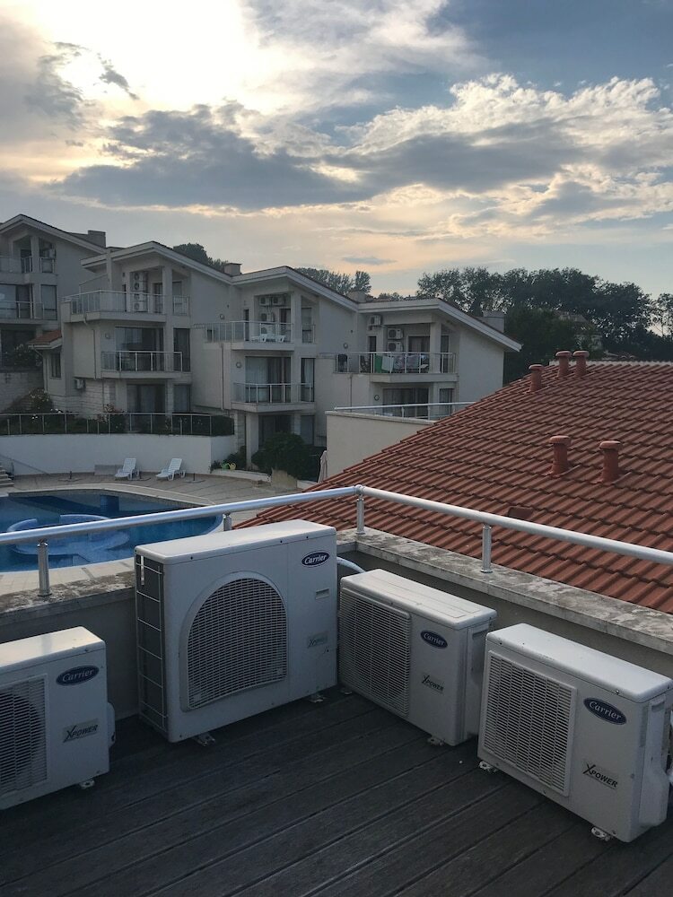 Sun Village