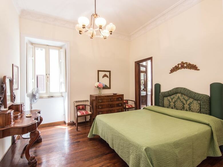 Rsh Spanish Steps Luxury Apartment