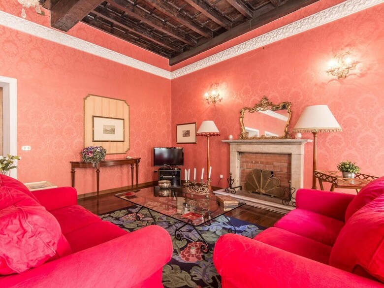 Rsh Spanish Steps Luxury Apartment