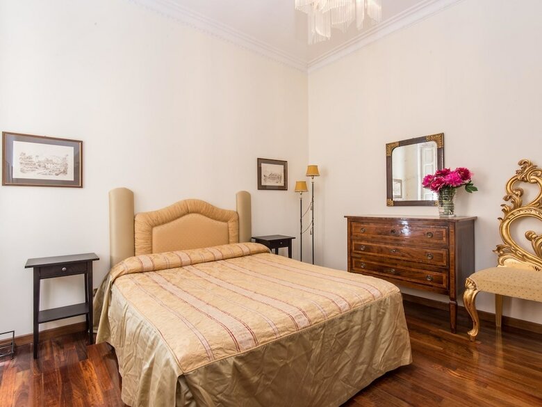 Rsh Spanish Steps Luxury Apartment