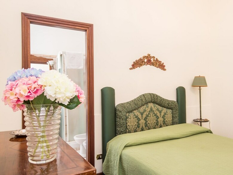 Rsh Spanish Steps Luxury Apartment