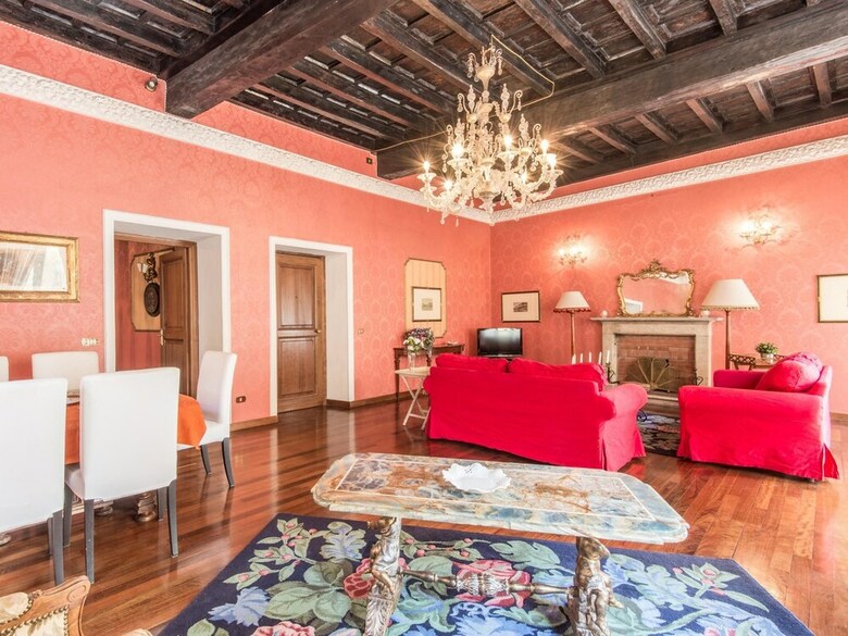 Rsh Spanish Steps Luxury Apartment