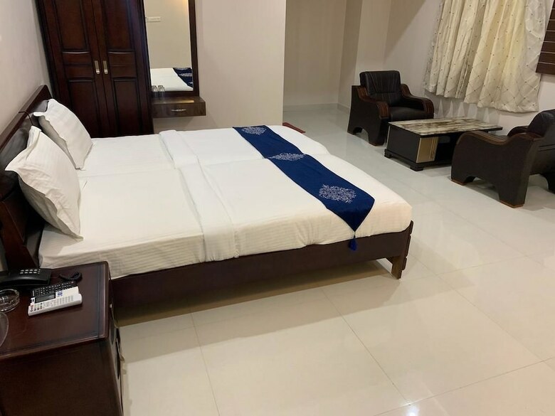 Hotel J  N R Grand