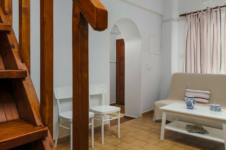 Lovely Maisonette In Beautiful Milos