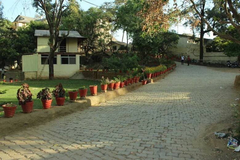 Hotel Royal Heritage Lake View Resort