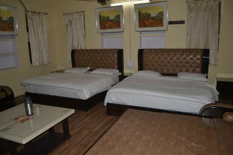 Hotel Royal Heritage Lake View Resort