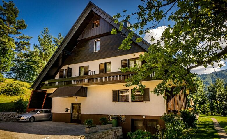 Hotel Tourist House Capricorn