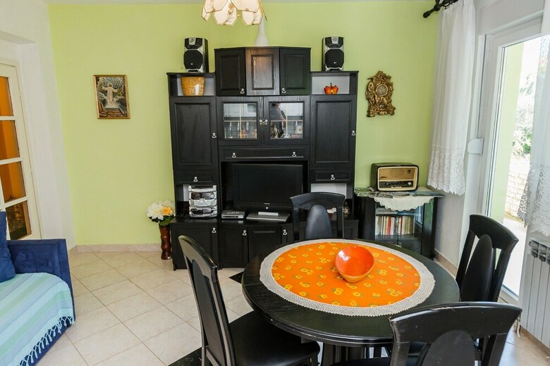 Apartamentos House Grgin