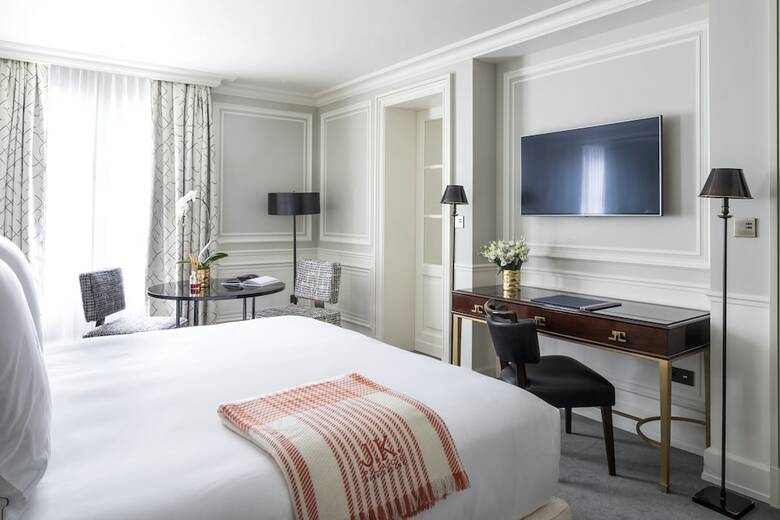 Hotel J.k. Place Paris