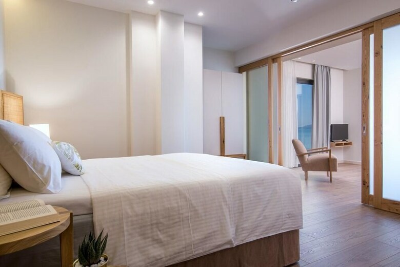 Glow Boutique Hotel & Suites