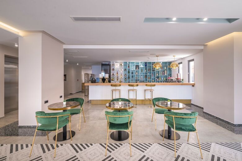Glow Boutique Hotel & Suites