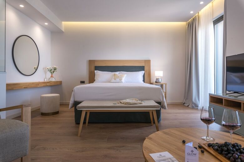 Glow Boutique Hotel & Suites