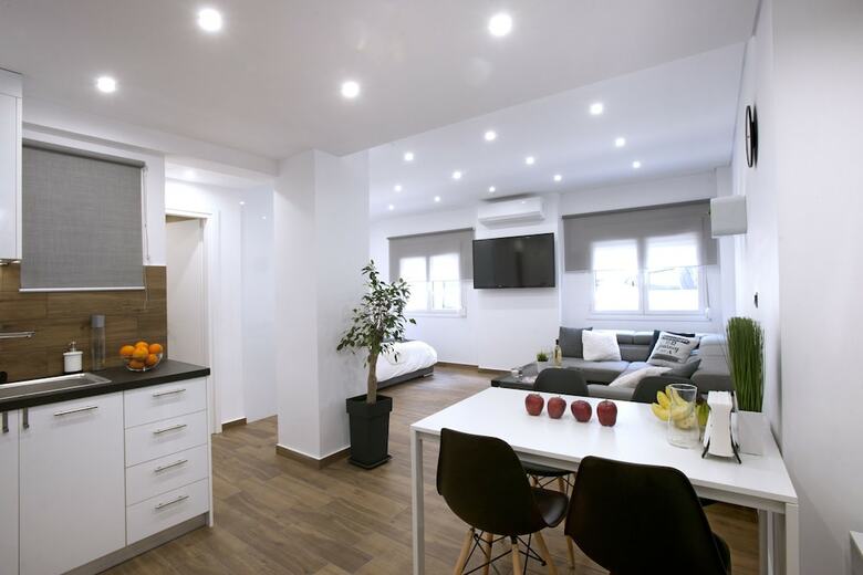 (?) Koukaki, Modern, Newly Refurbished Apartment