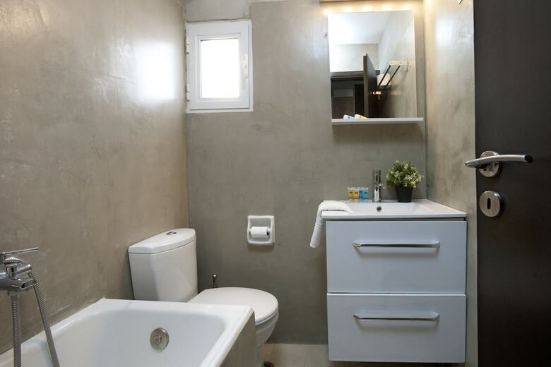 Apartamentos Patisia, Modern Studio With Unique View