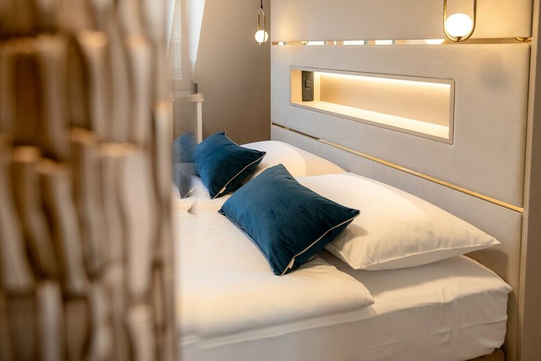 Bed & Breakfast Flos Luxury Rooms