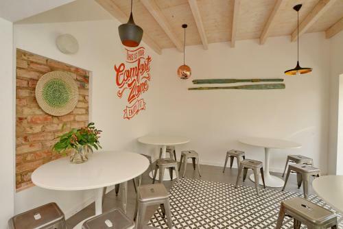 Hostal Son Of A Beach Hostel